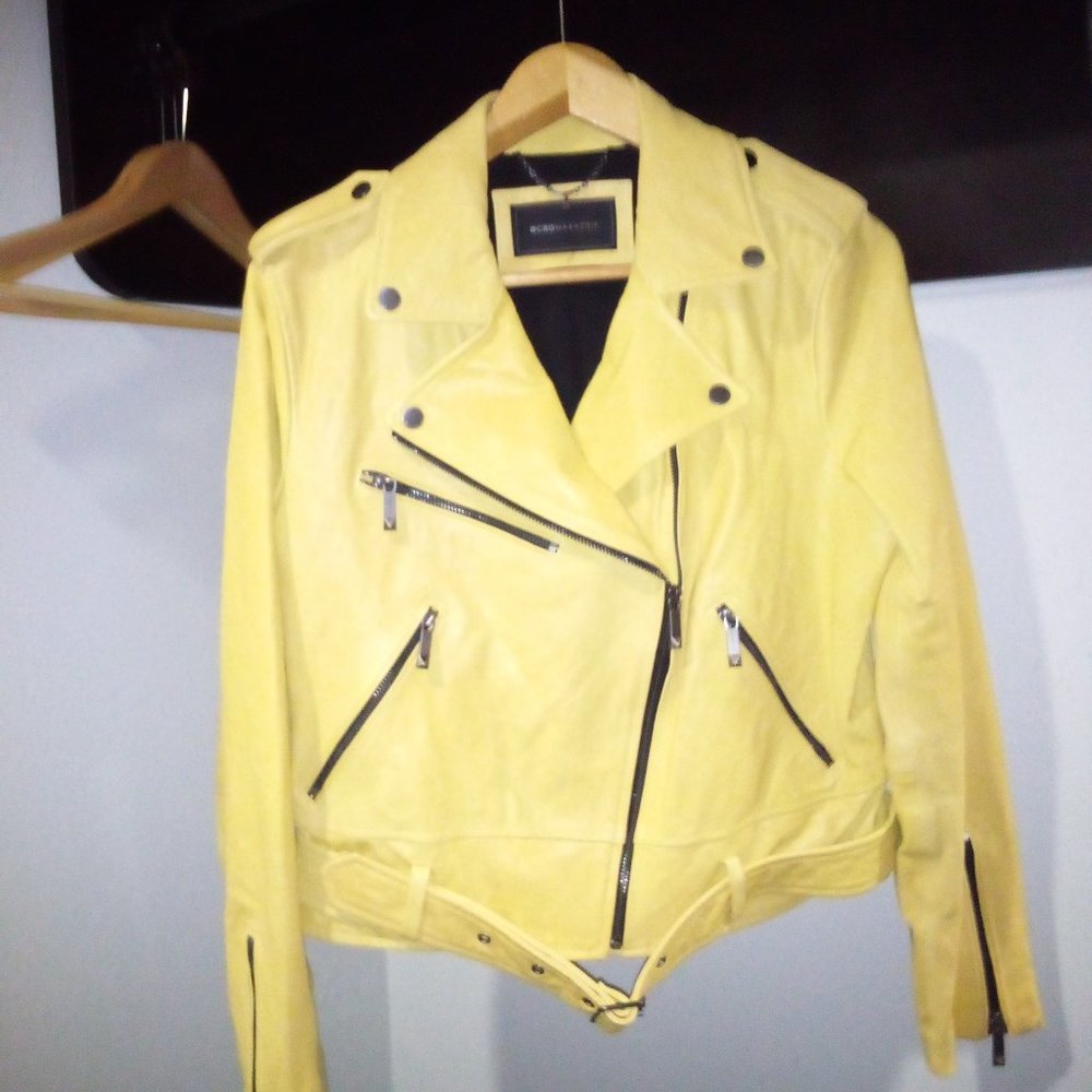 BCBG yellow leather jacket  Large